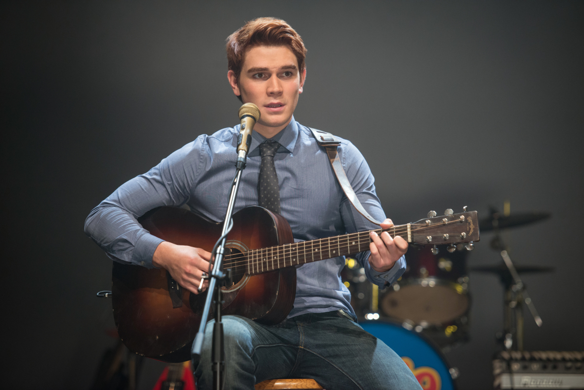 Riverdale 1×06 – Faster, Pussycats! Kill! Kill!