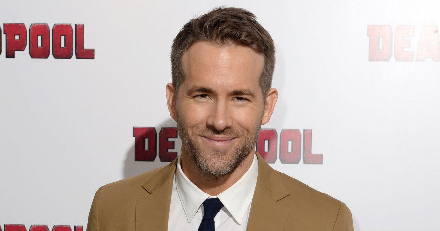 Ryan Reynolds e gli sceneggiatori di Deadpool: insieme per il remake di Signori, il delitto è servito