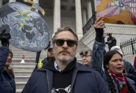 Joaquin Phoenix arrestato durante le proteste per il clima